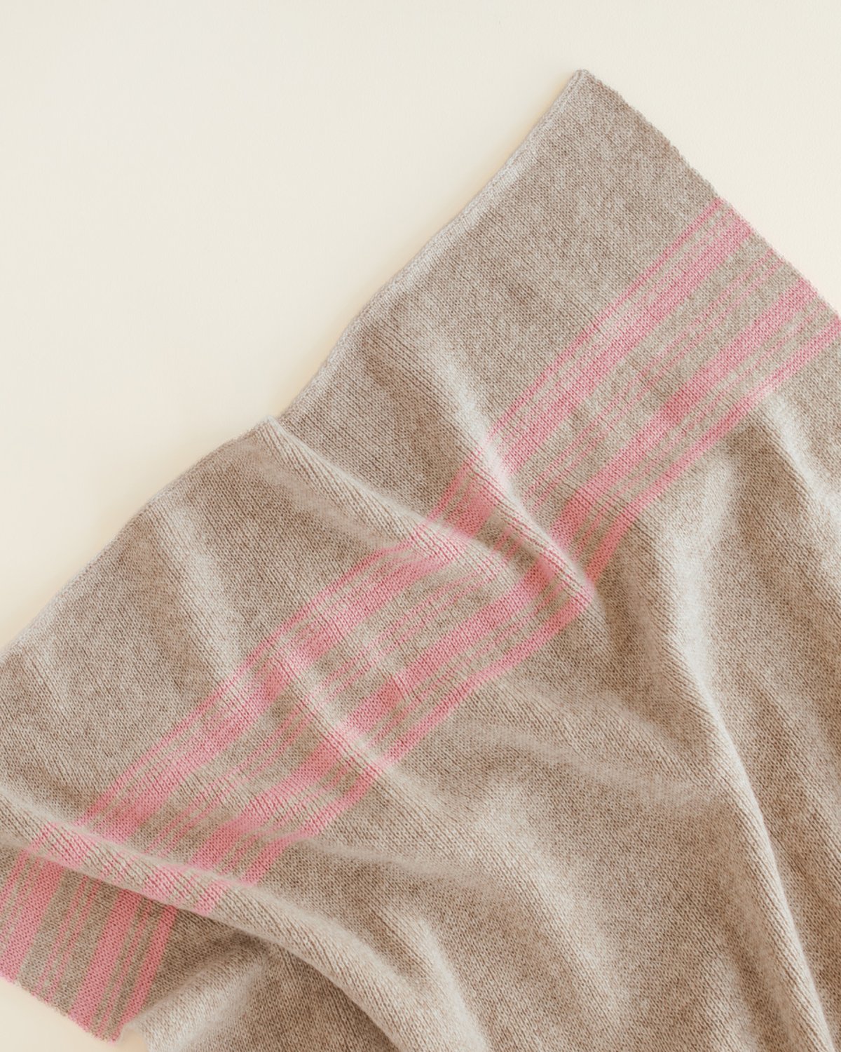 Babyteppe Ull – 100% Merino – Ubehandlet Ull – Gilbert