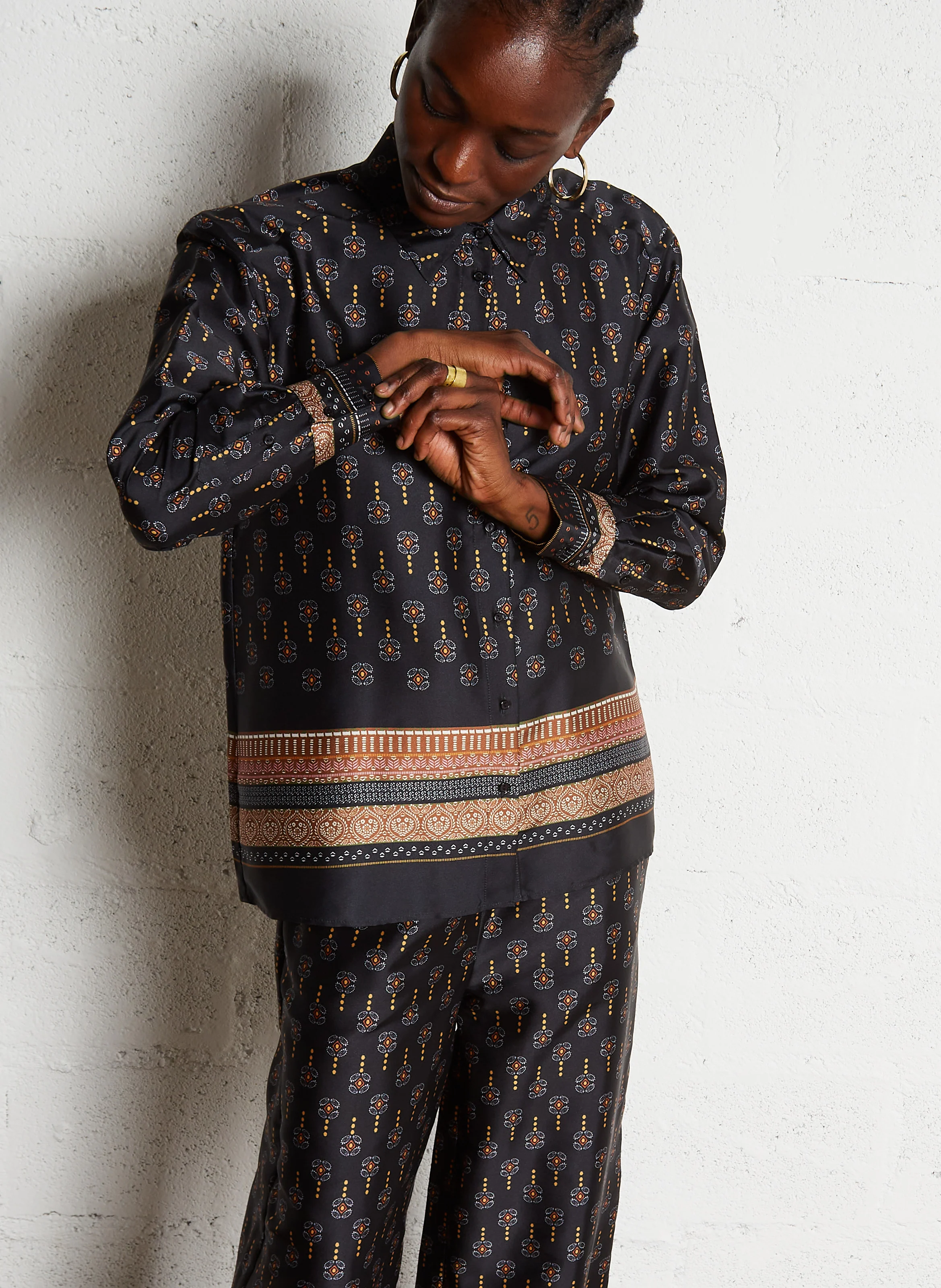 PATNA - Pantalon large imprimé | Noir