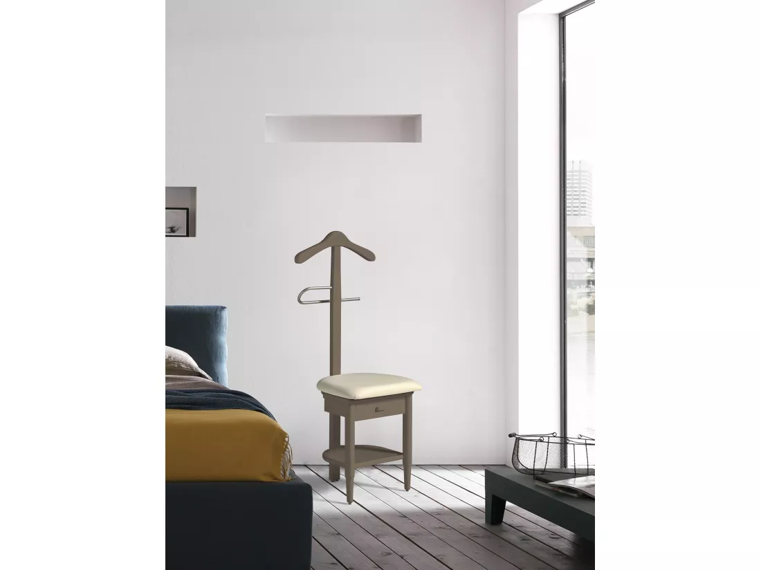 Valet de nuit - H115cm x L45cm x P41cm - hêtre massif moka - Stanza