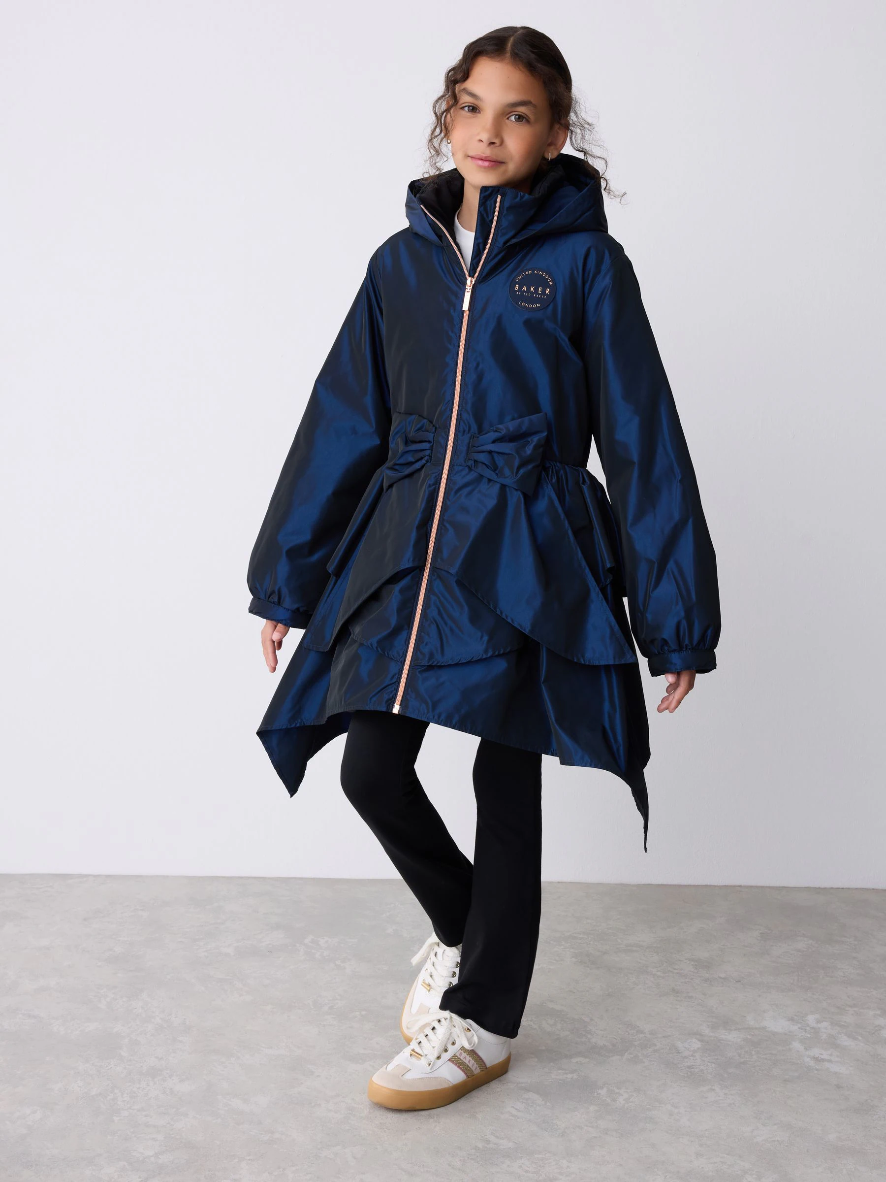 Marineblauw - Baker by Ted Baker - Regenbestendige regenjas met strik en ruches