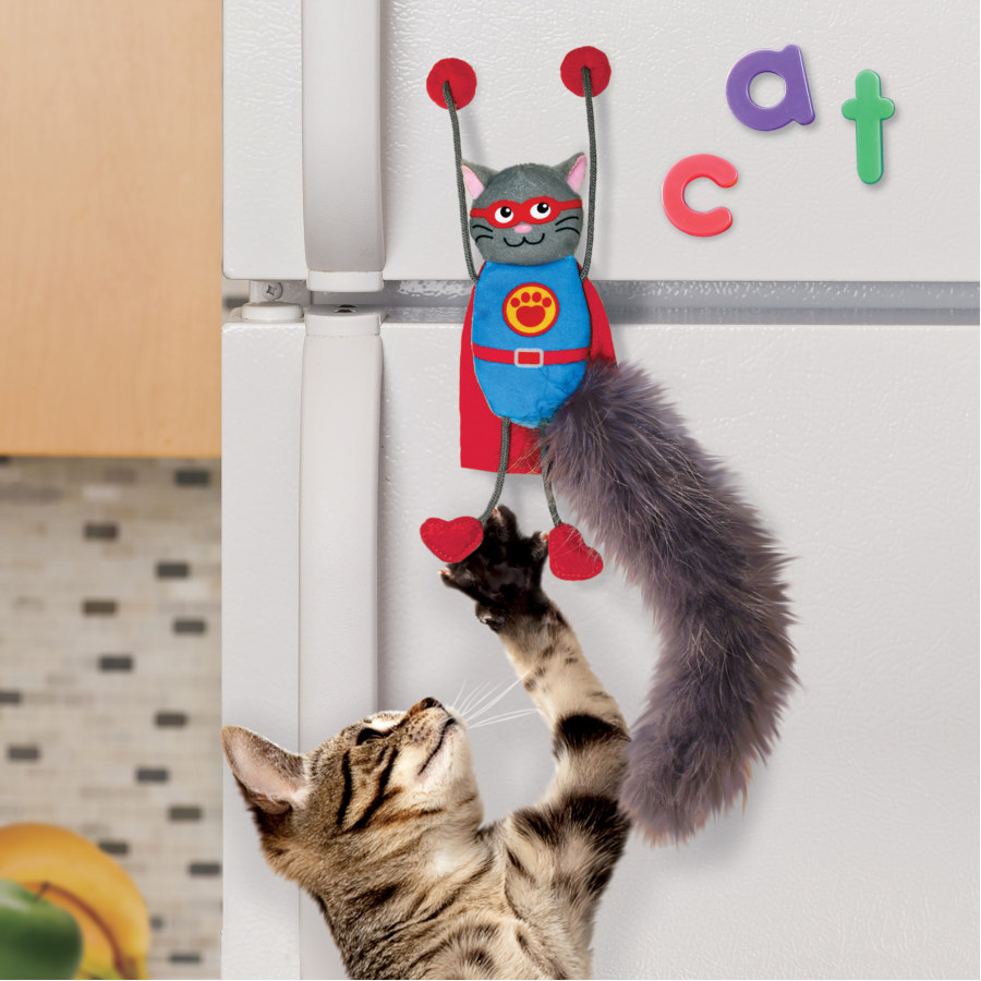 Brinquedo de pelúcia Kong Connects Magnicat para gatos