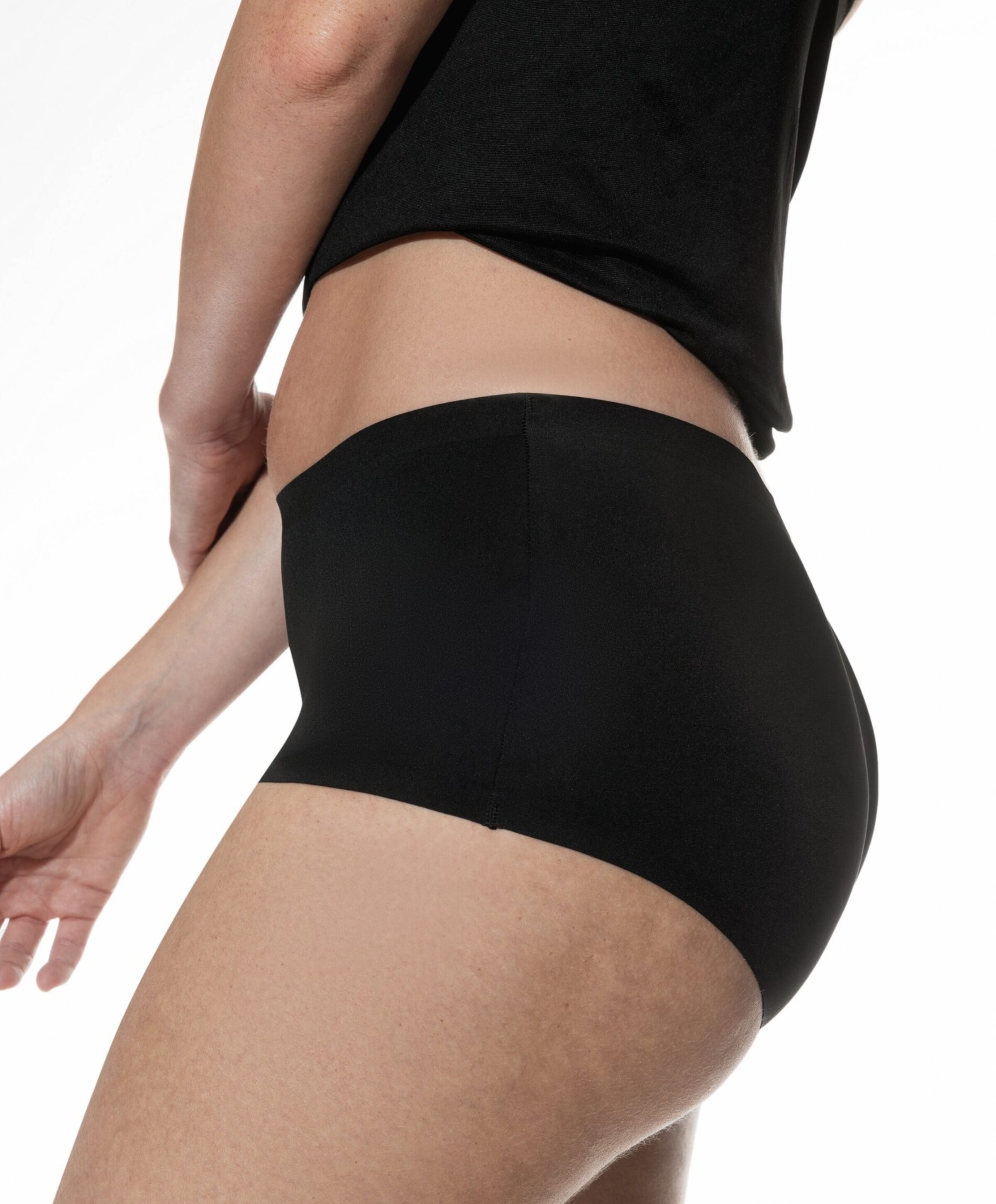 Mey Dames shorts zwart