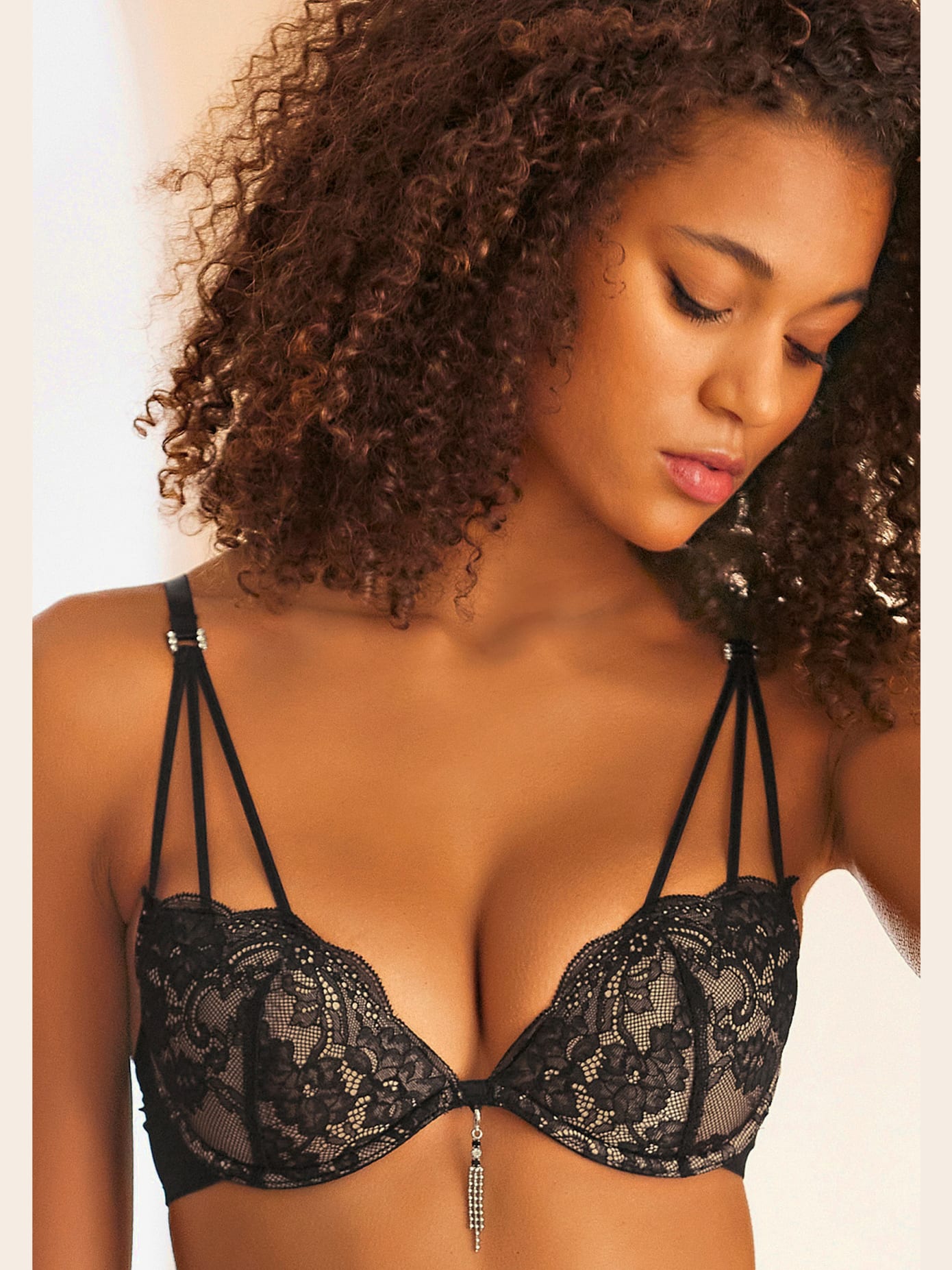 Soutien-gorge push-up sexy en superbe dentelle florale