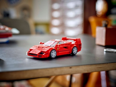 LEGO Ferrari F40 supercar (76934)