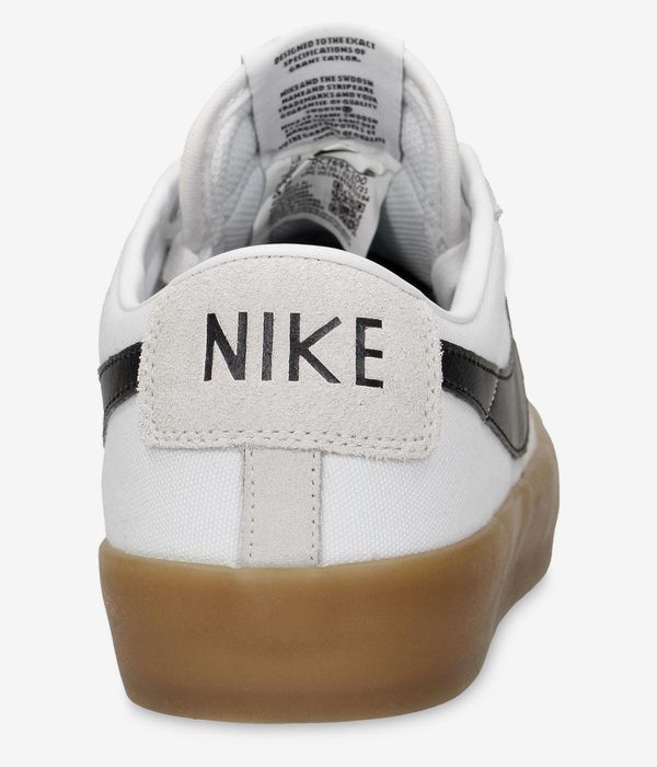 Nike SB Zoom Blazer Low Pro GT Schuh (white black gum)