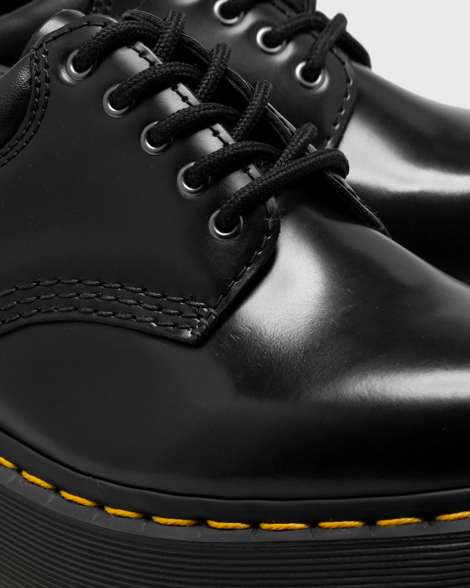 Dr.Martens 8053 Quad Black Polished Smooth