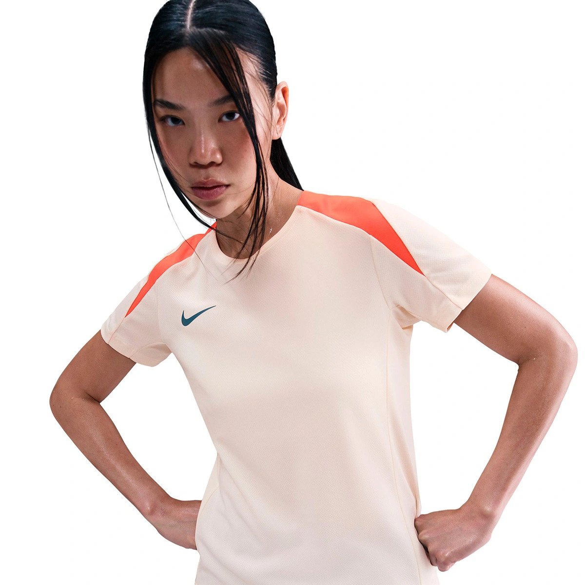 T-Shirt Nike Strike Mulher