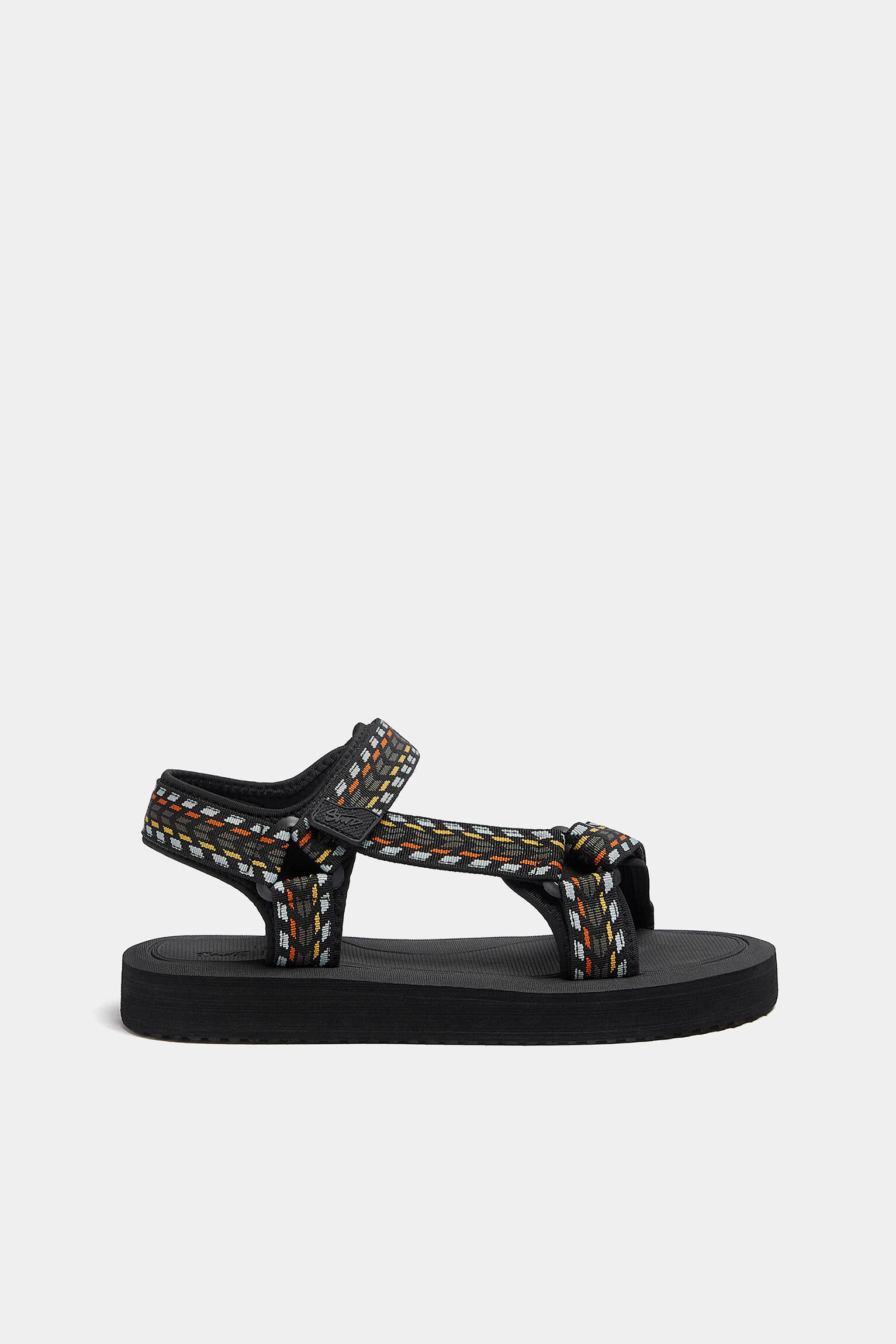 SANDÁLIA TÉCNICA ESTAMPADA - PRETA