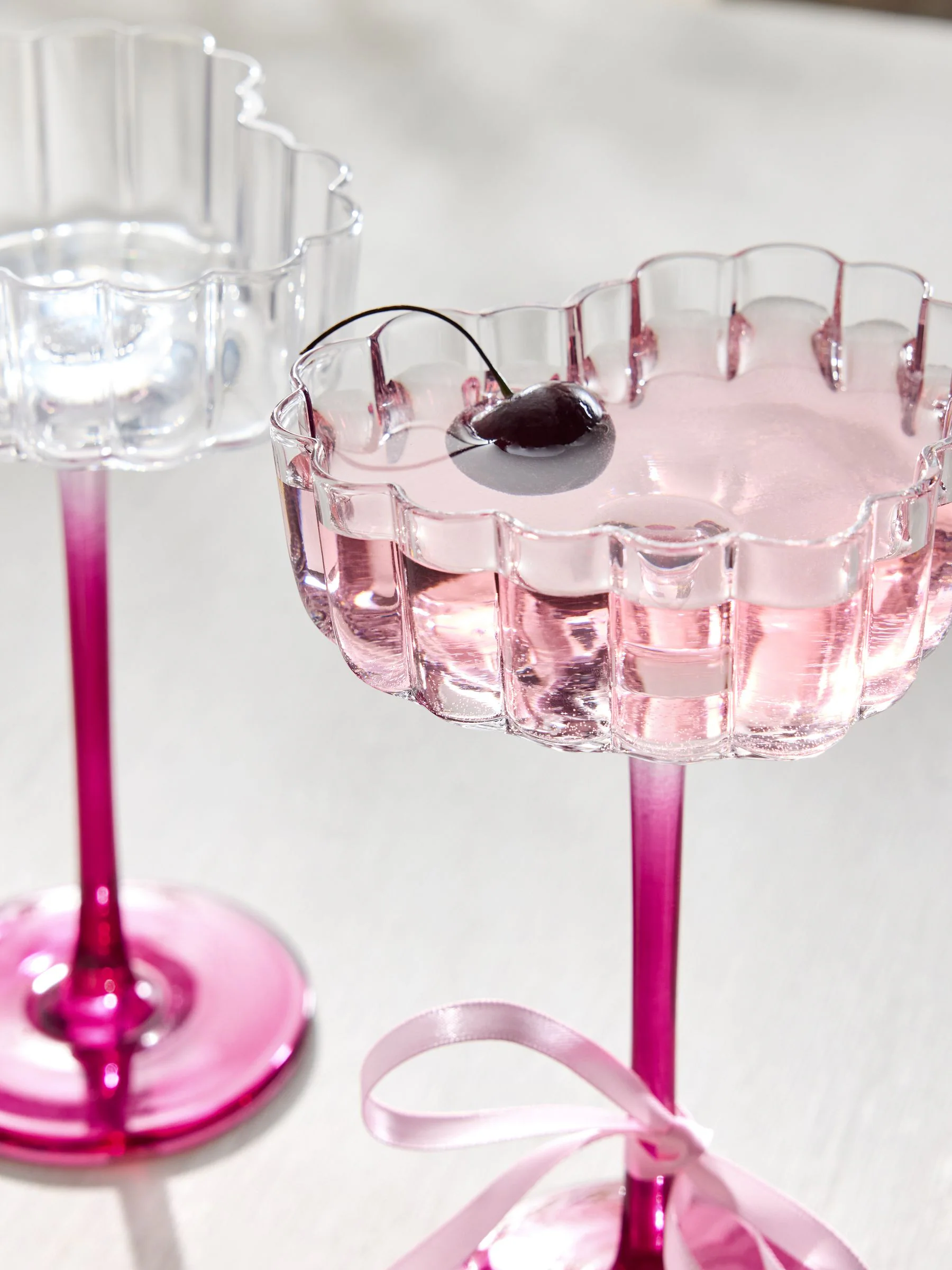 Set of 2 Scalloped Heart Cocktail Glasses
