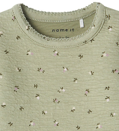Name It Body L/æ - NbfTusia - Tee m. Blumen