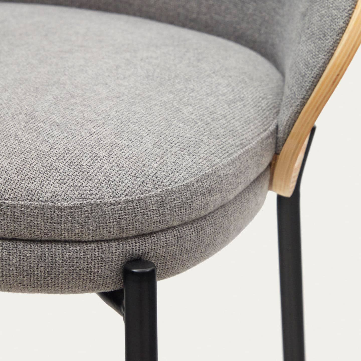 Kave Home Barhocker EAMY Chenille hellgrau/braun/schwarz