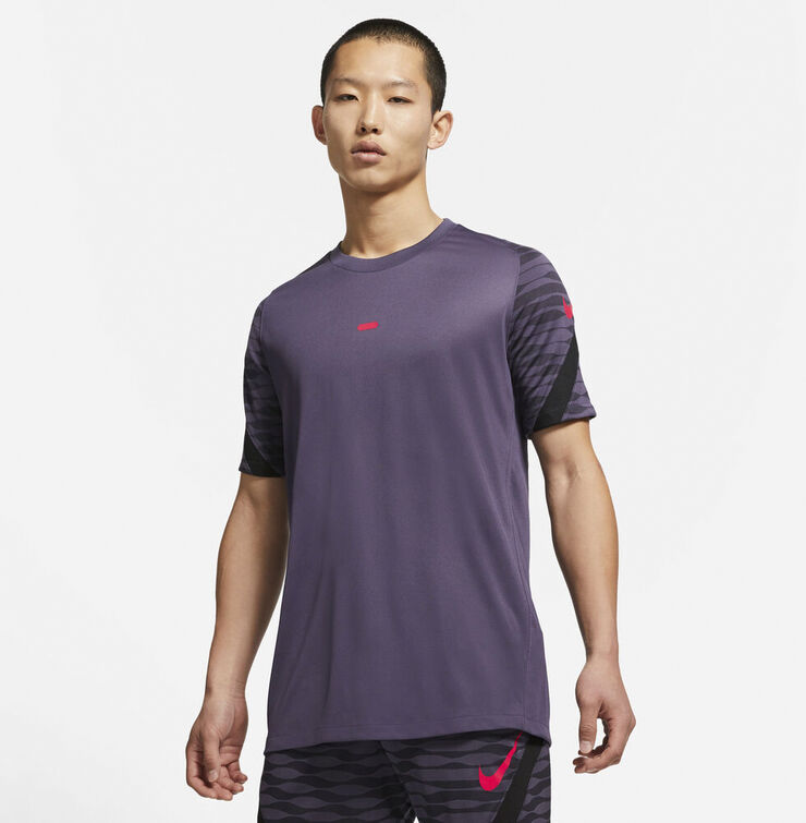 Nike Dri Fit Strike Traenings T Shirt Lilla