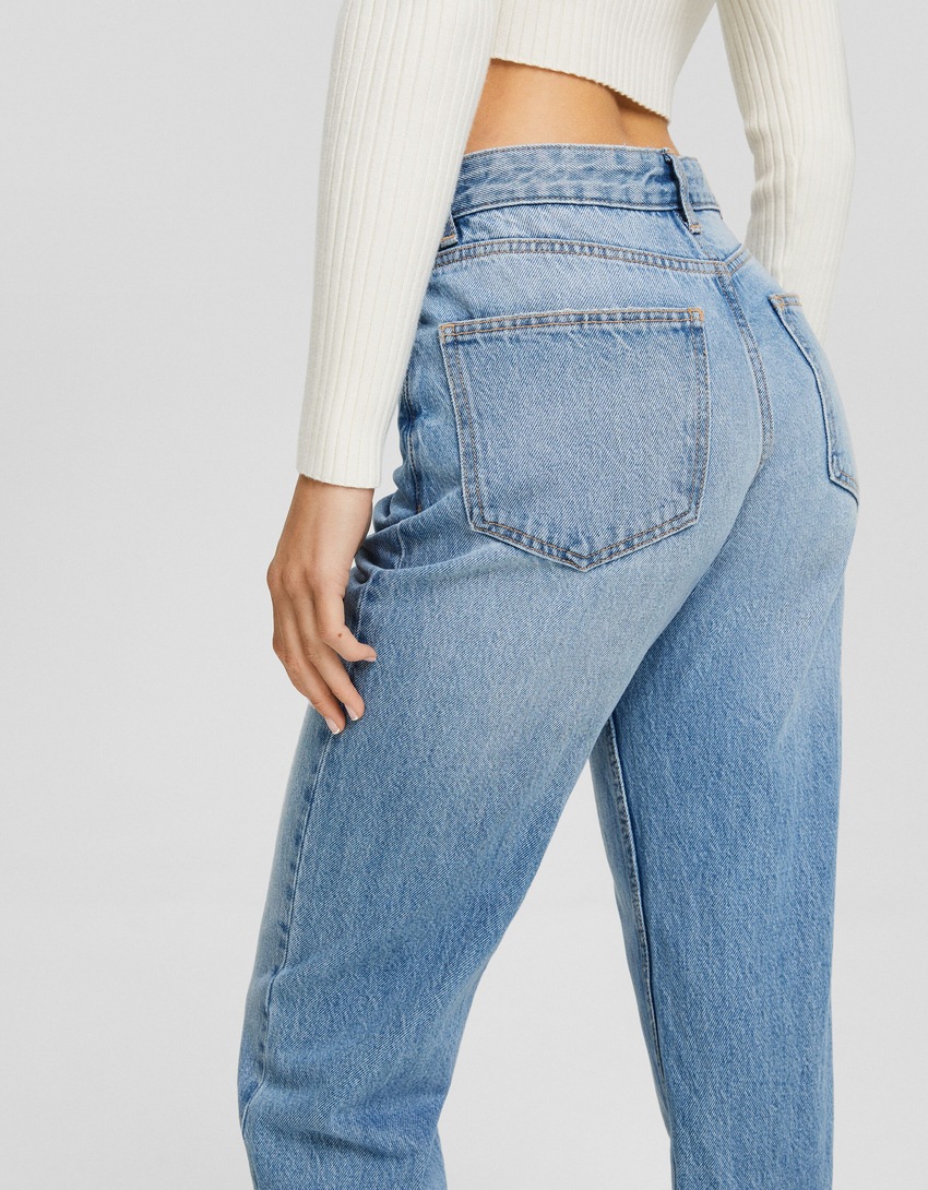 calça jeans de corte reto