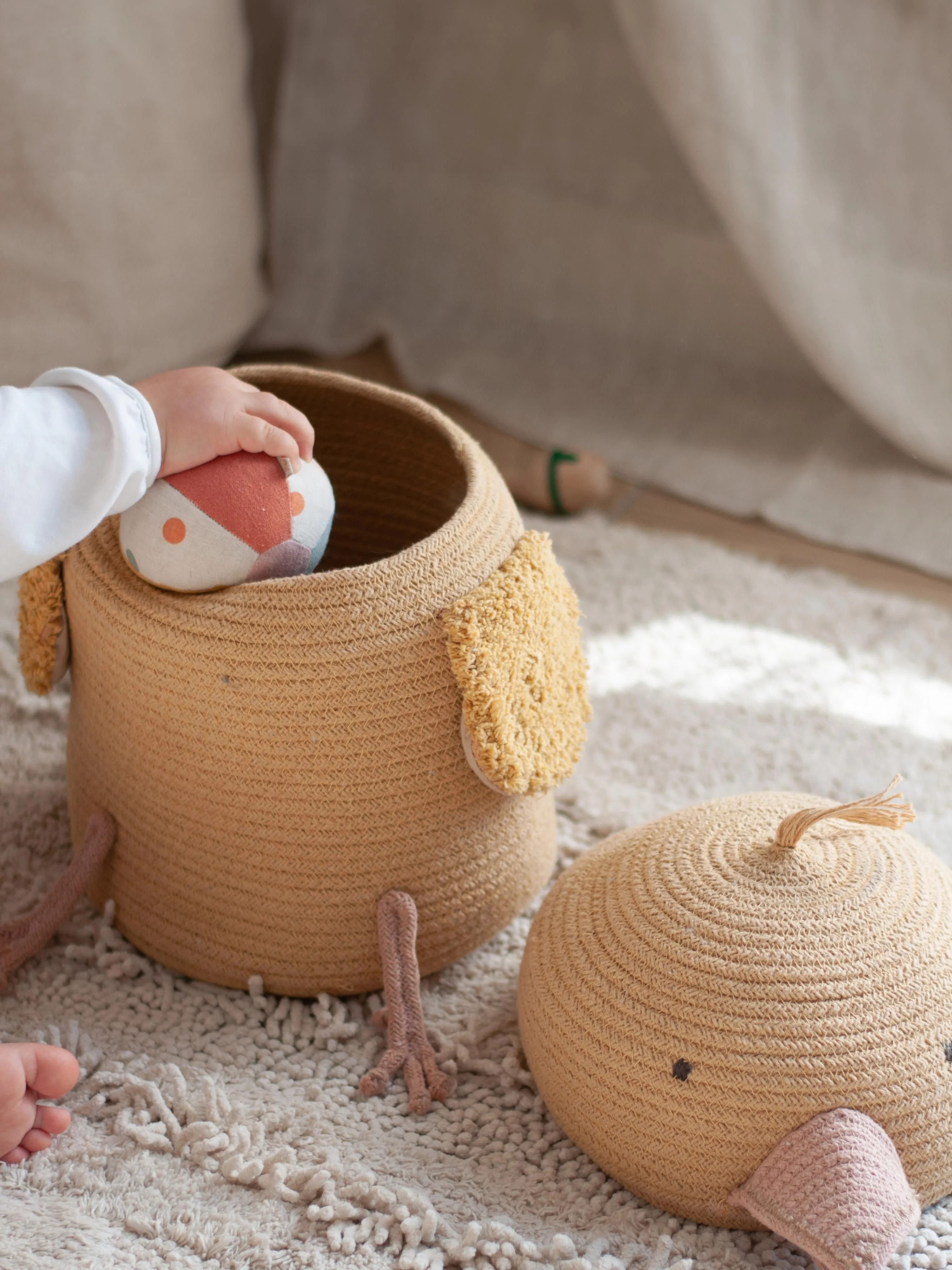 Opbergmand Charlie the Chicken met deksel, handgemaakt