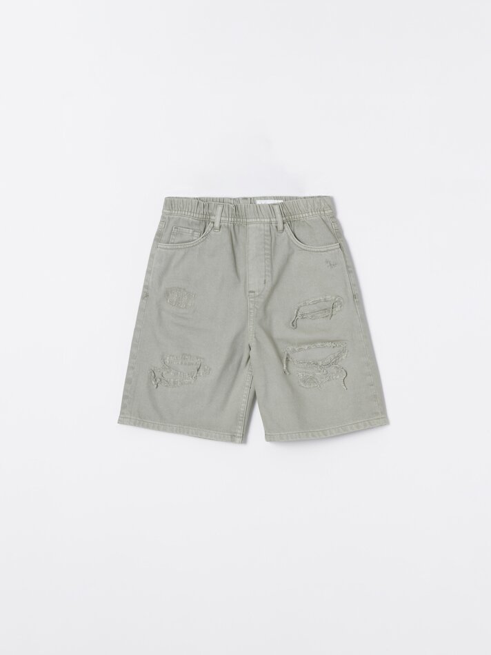 Bermuda jeans com rasgos - Verde