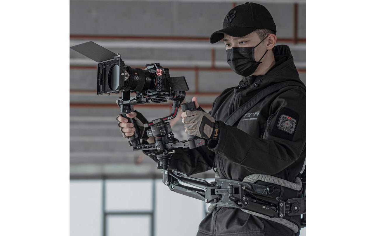 Float Dual Handle Support System<br>Variante des originalen Tilta Float, entwickelt für mehr Stabilität und Komfort
