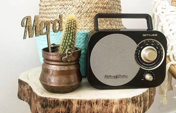 Muse M-055 Noir Radios portables
