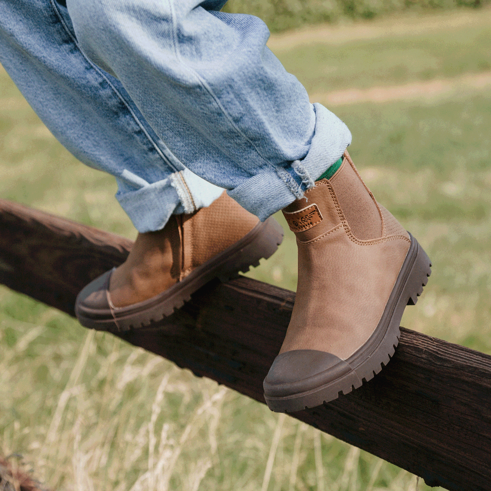 Shoesme cognac chelsea boot