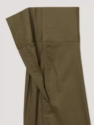 Vestido camisa na altura do joelho com detalhe de renda adaptável
