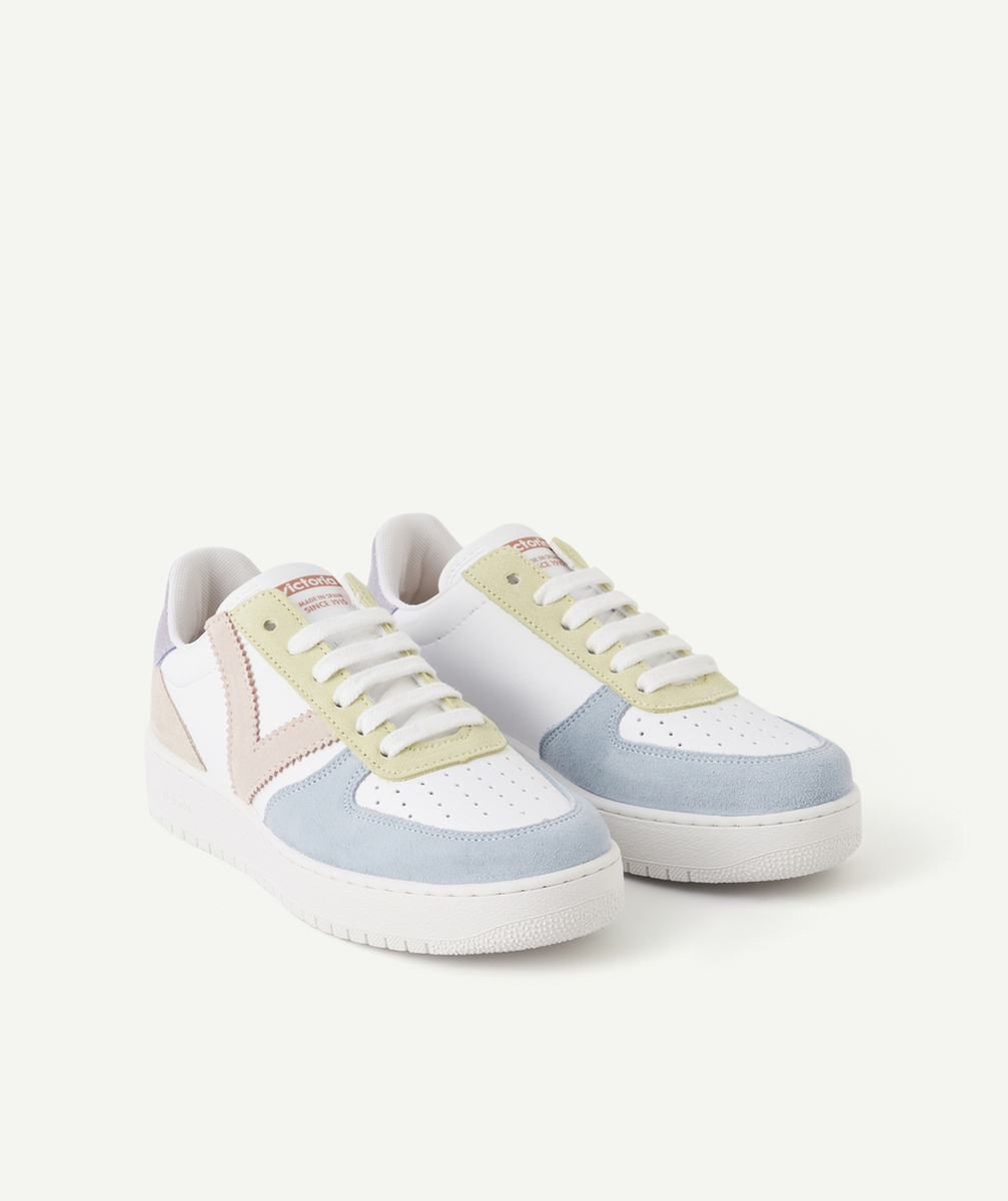 VICTORIABASKETS BLANCHES FILLE AVEC LACETS ET DÉTAILS PASTEL