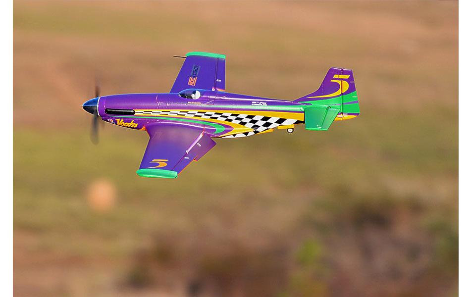 Warbird Mustang P-51 Voodoo 1100 mm PNP<br>Airrace Warbird «Voodoo» als PNP Modell mit Brushless Antrieb und EInziehfahrwerk