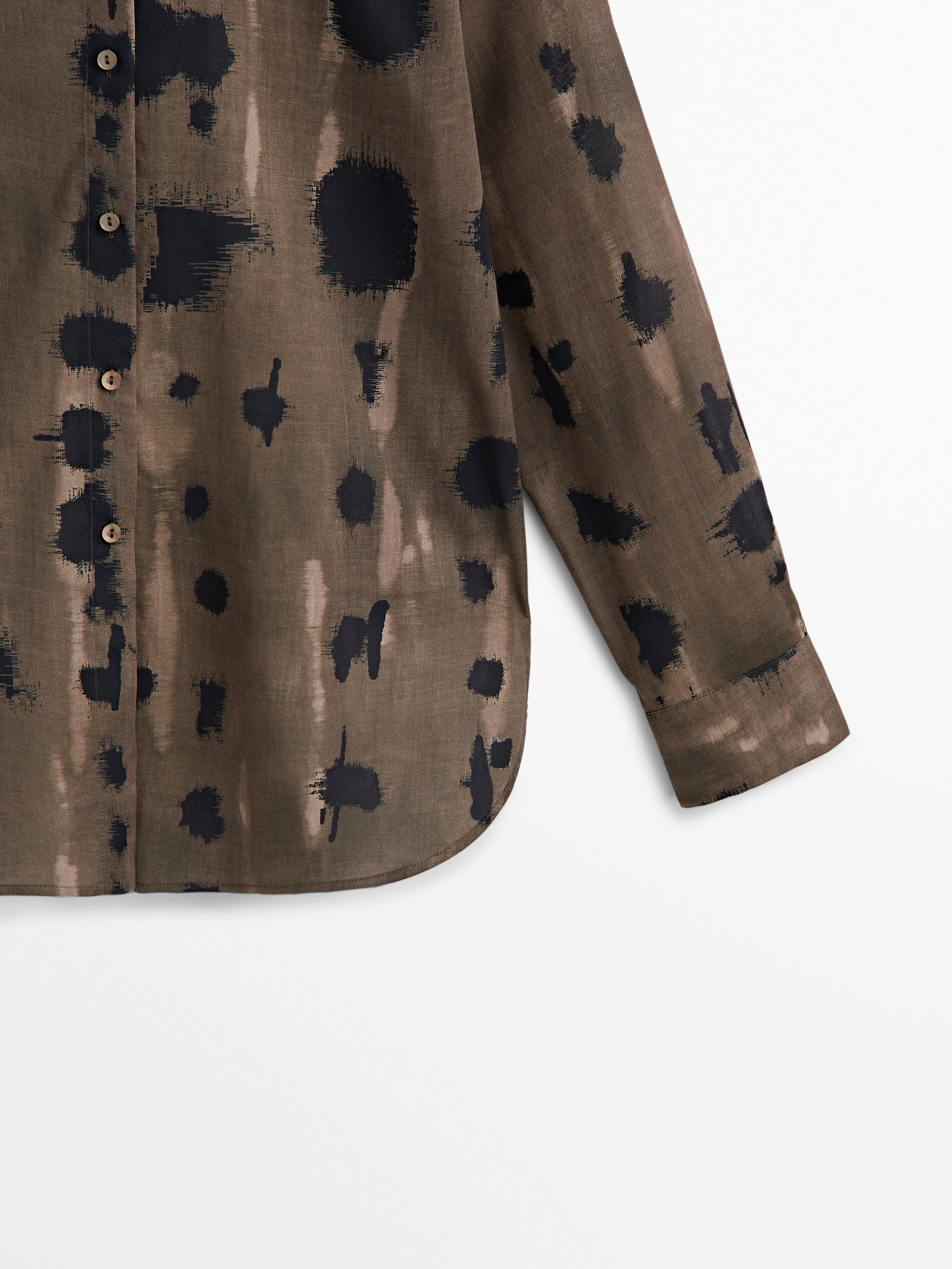 Camisa com estampa de bolinhas - MARROM
