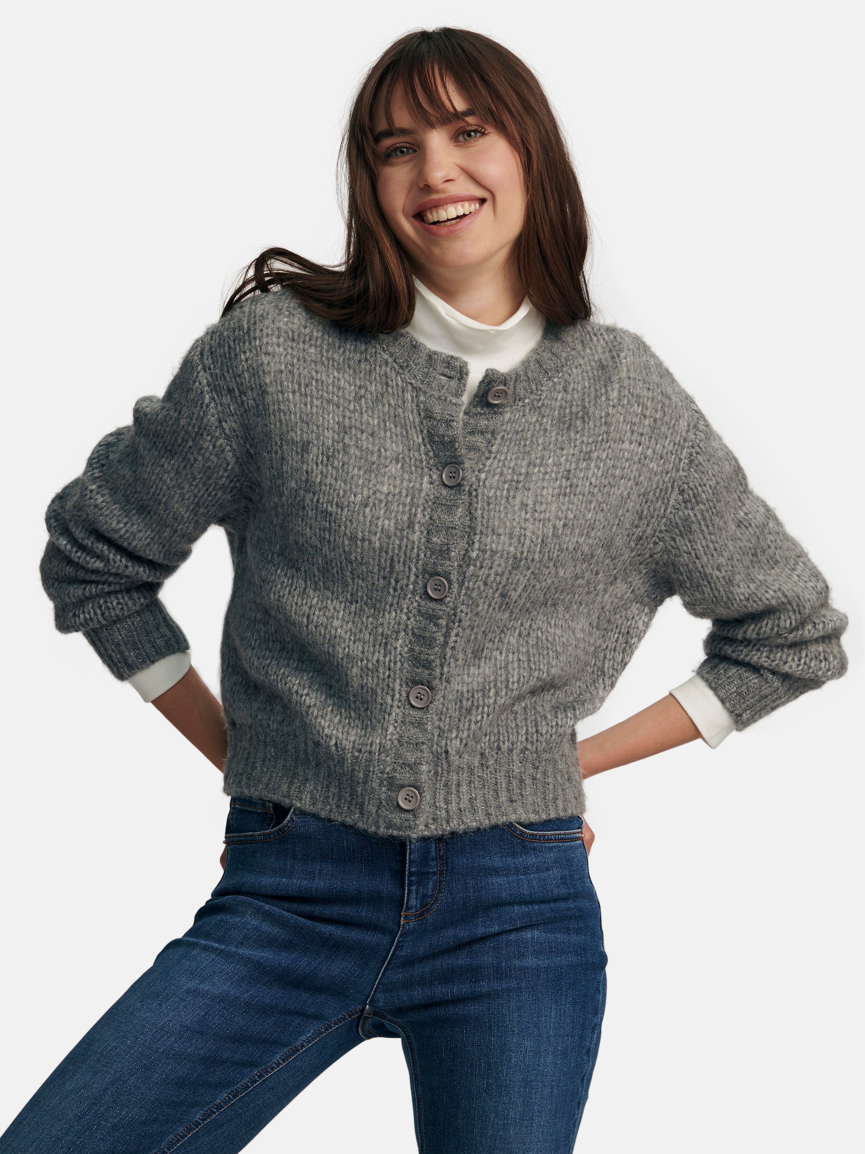 Strickjacke mit überschnittener Schulter