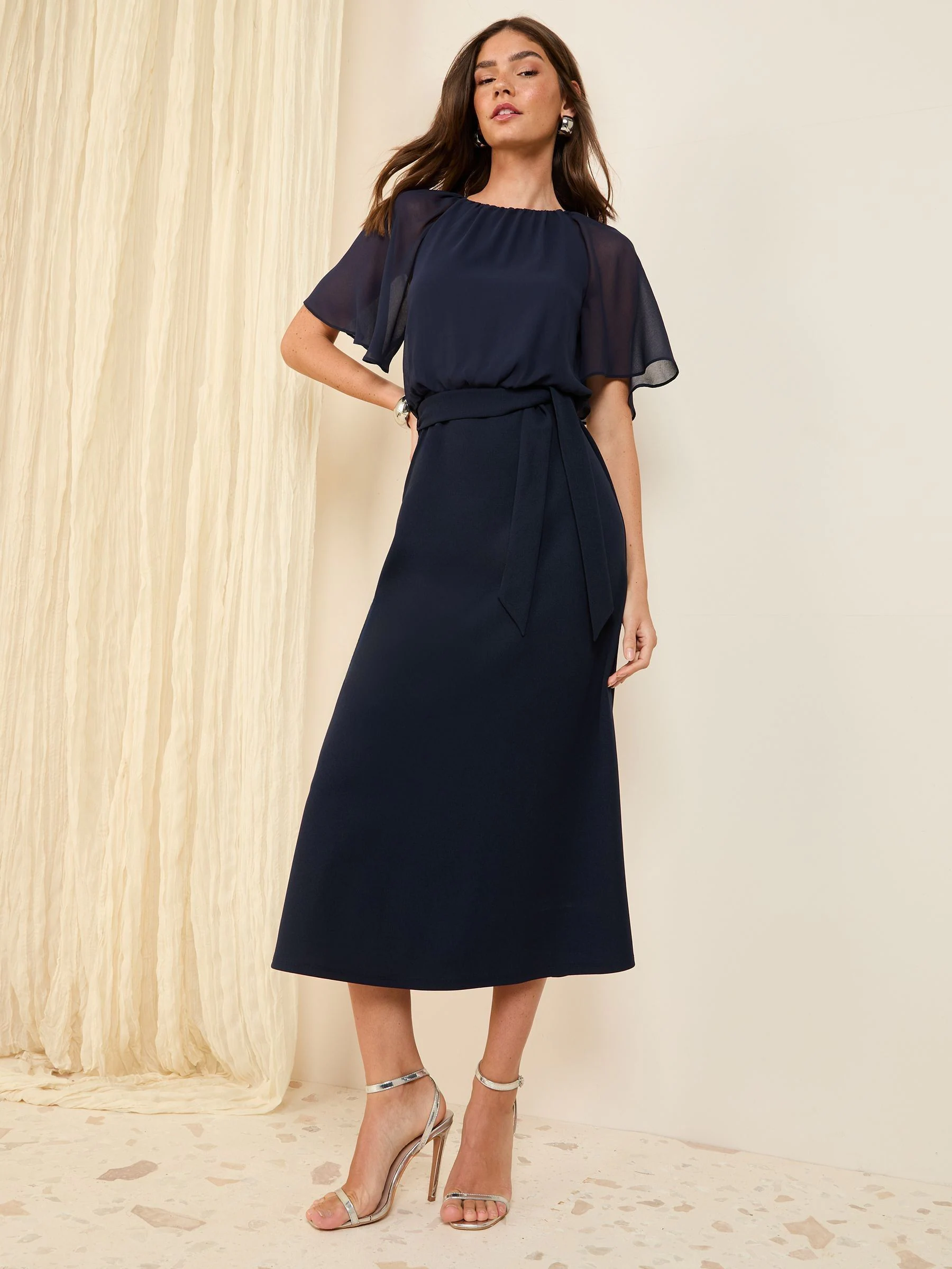 Donkerblauw - Friends Like These scuba chiffon midi-jurk met fladdermouwen