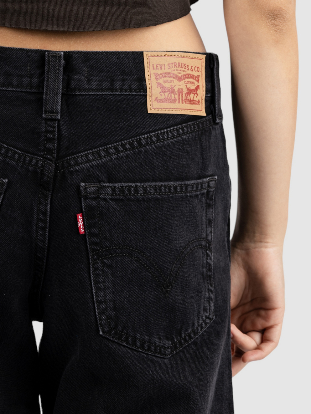 Levi's 94 Baggy Wide Leg 31 Jeans over exposure