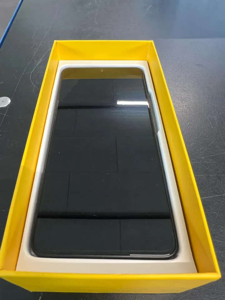 [OUTLET] - Xiaomi POCO F6 - 5G smartphone - dual-SIM - RAM 8 GB / Intern hukommelse 256 GB - OLED-skærm - 6.67