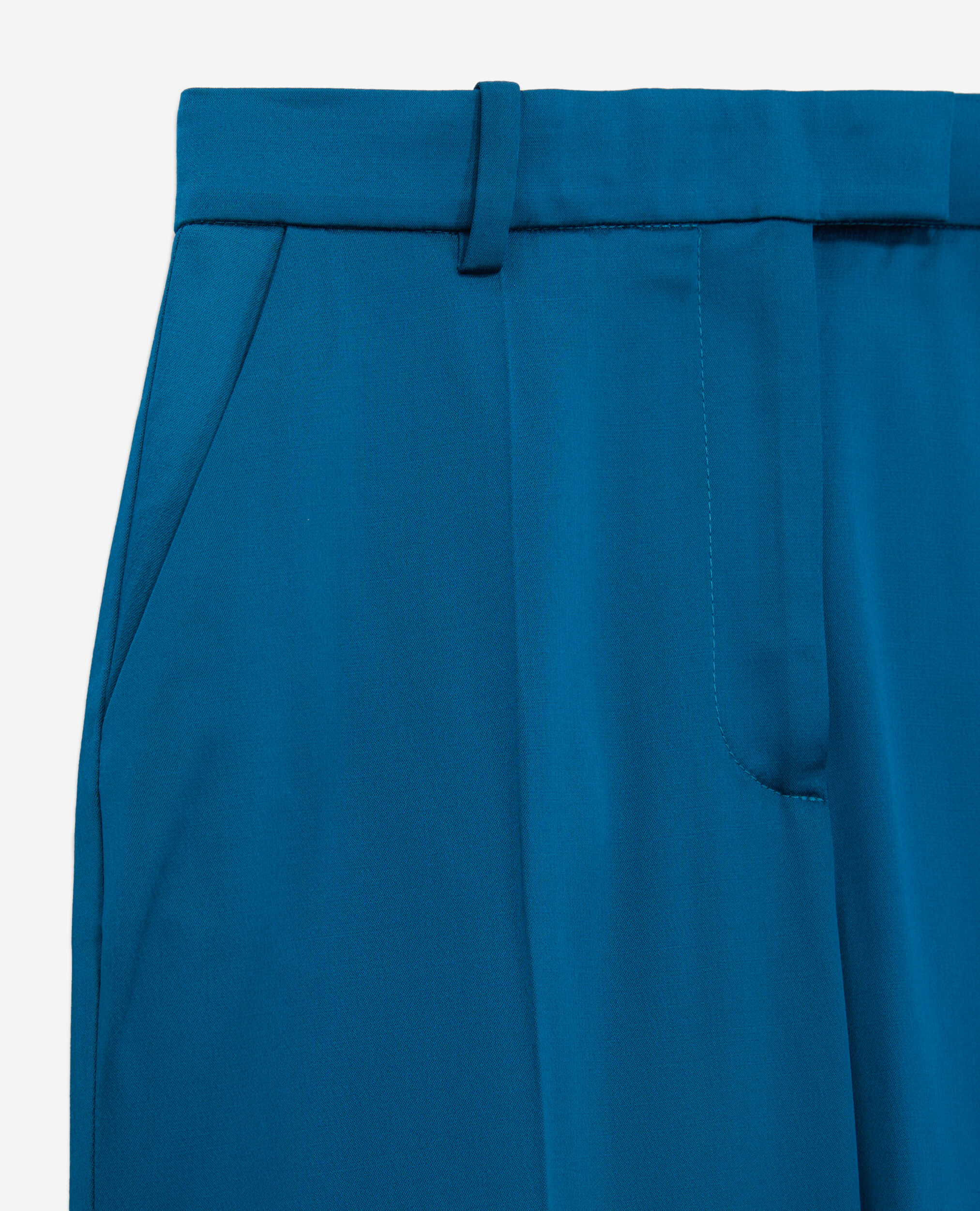 Pantalon tailleur bleu satiné