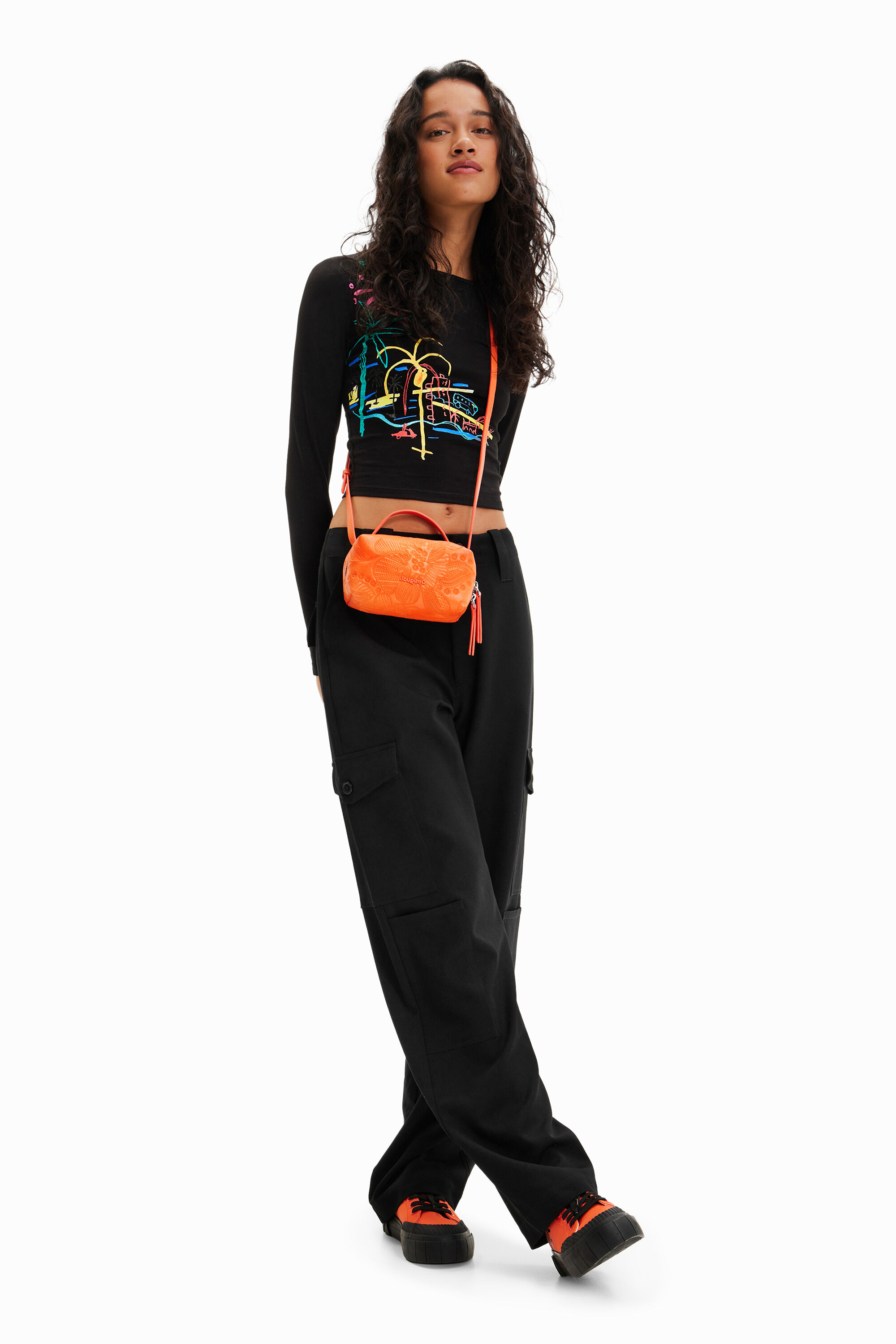 T-shirt court slim arty