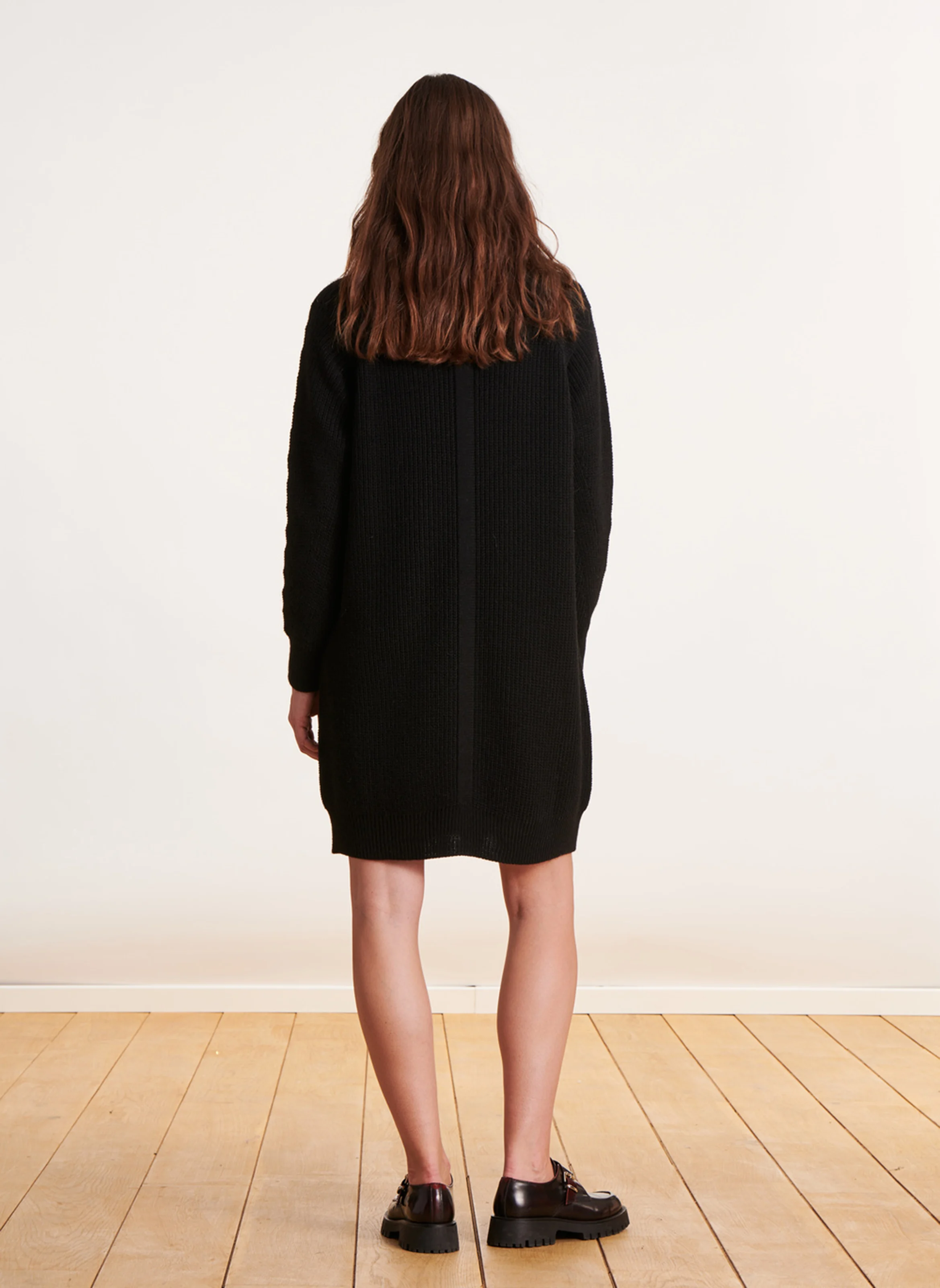Robe pull courte en maille| Noir