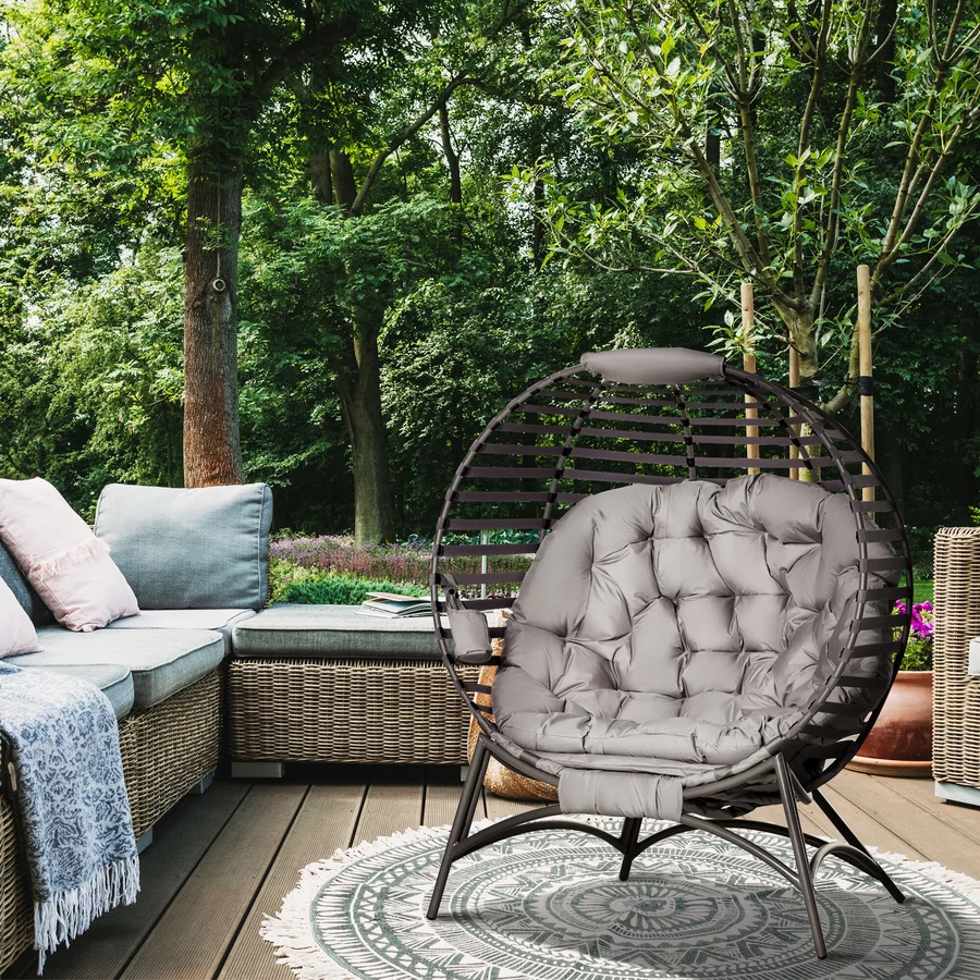 Outsunny Gartenstuhl mit Stauraum, gepolsterte Rückenlehne und Sitzkissen braun