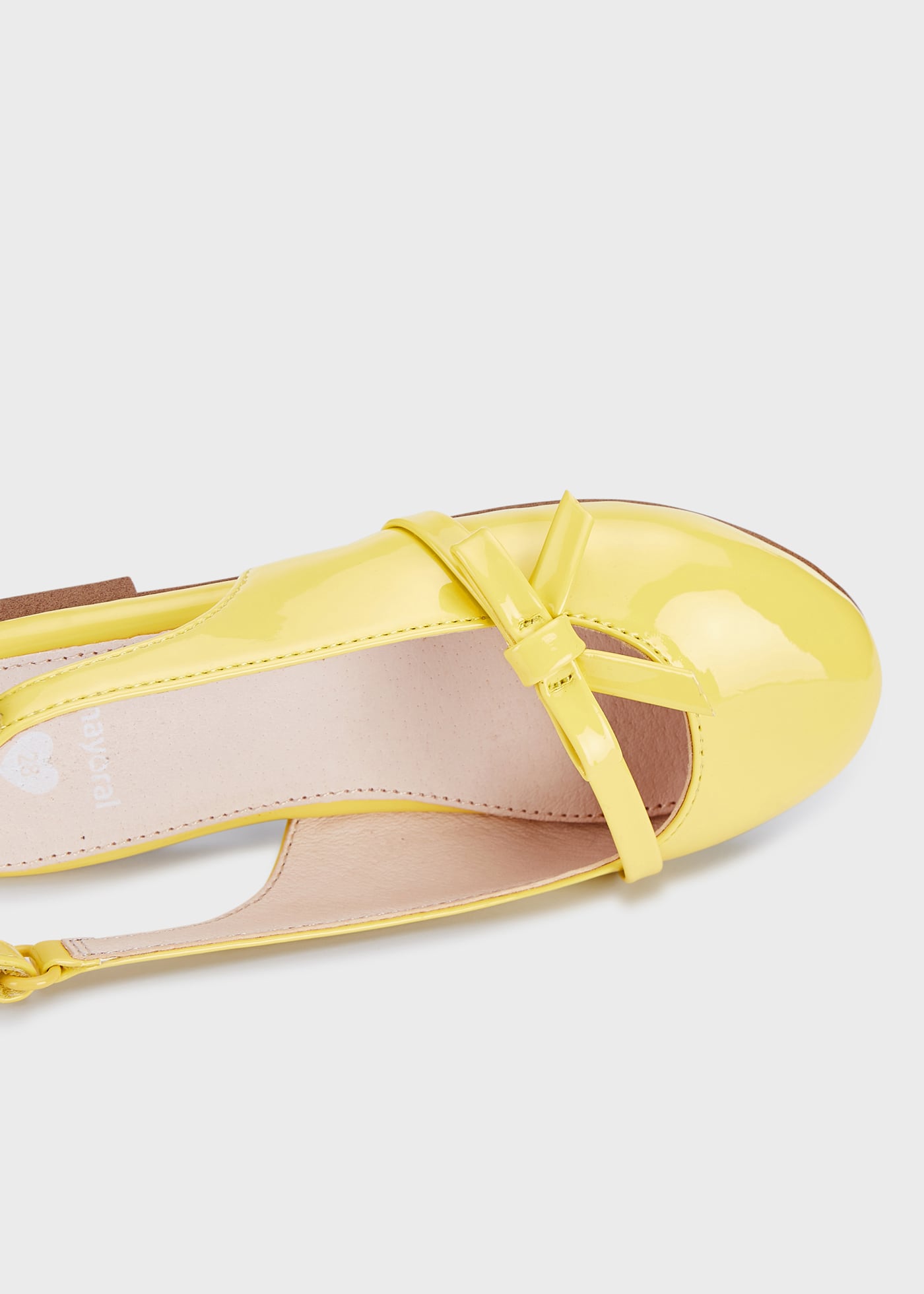 Sapatilha bailarina sem calcanhar com fecho de velcro para meninas