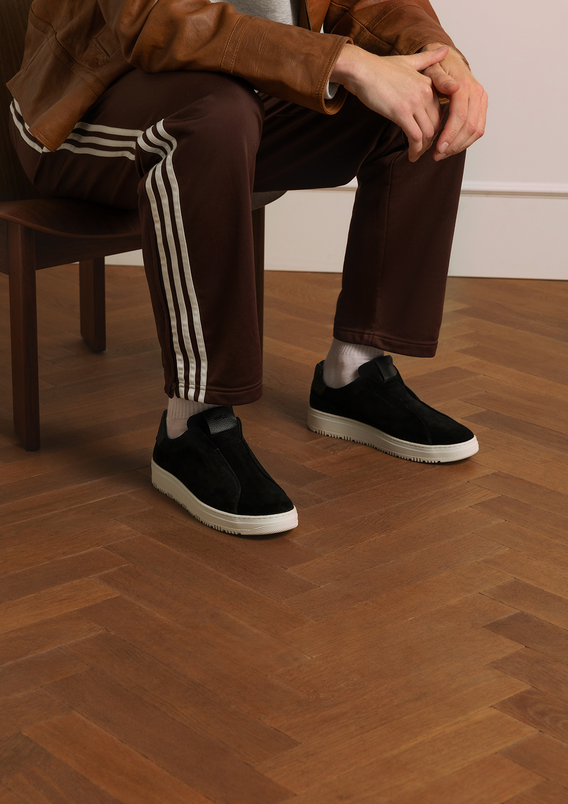Zwarte suède sneakers