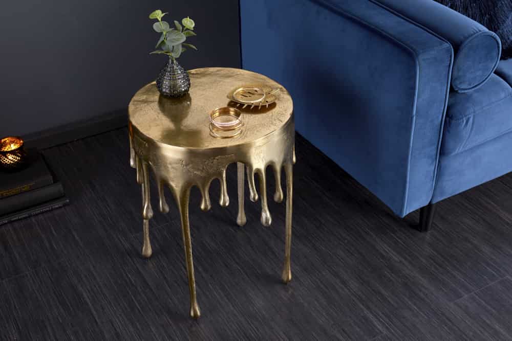 Extravaganter Beistelltisch LIQUID LINE 50cm gold Tropfen-Design Metall Aluminium rund