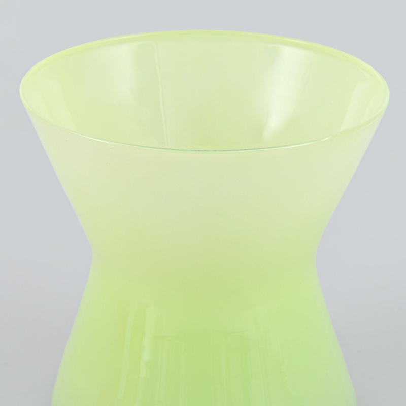 Vase diabolo vert