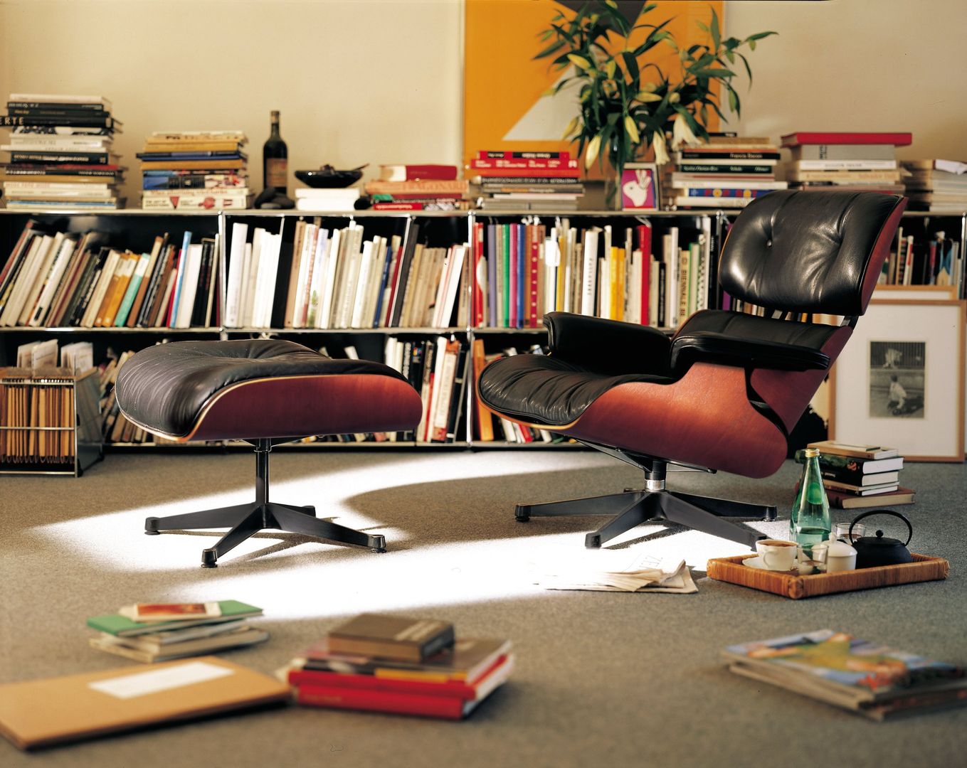 Vitra   Eames Lounge Chair & Hocker