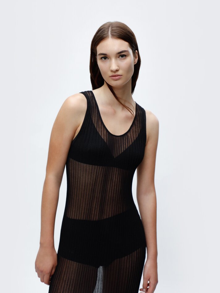 Vestido longo com detalhes transparentes - Preto