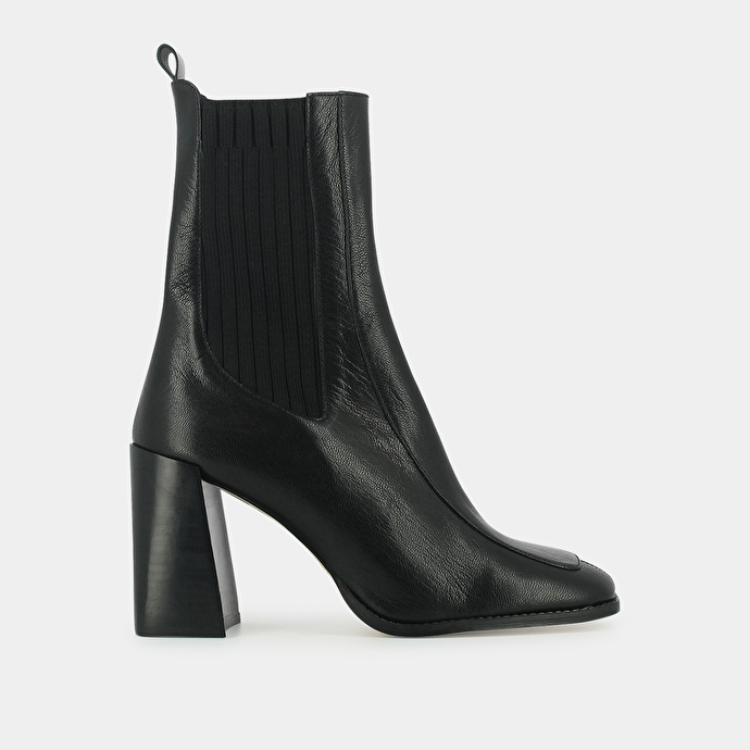 Bottines à talons hauts  en cuir noir