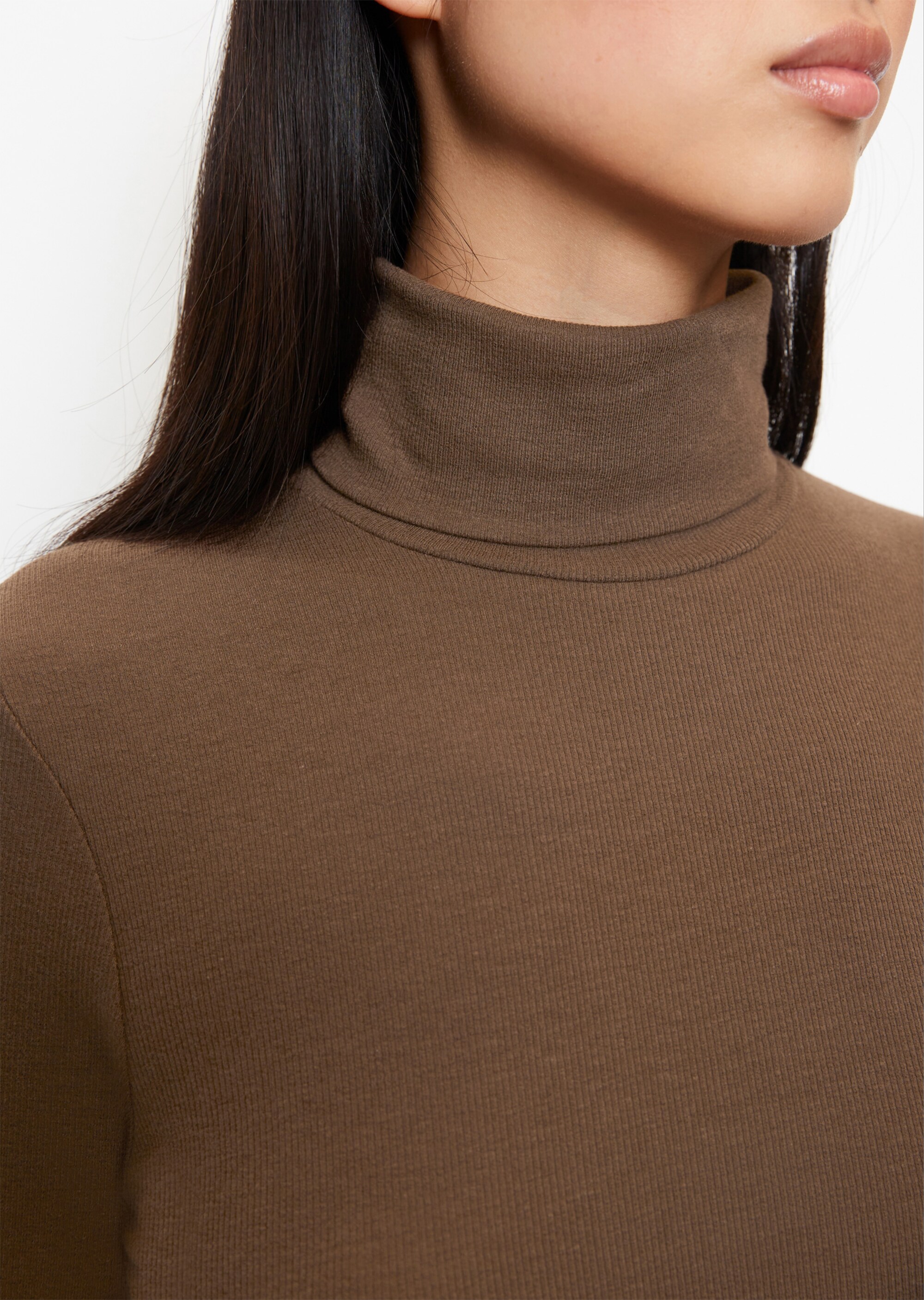 Rollkragen-Longsleeve aus soft geripptem Jersey