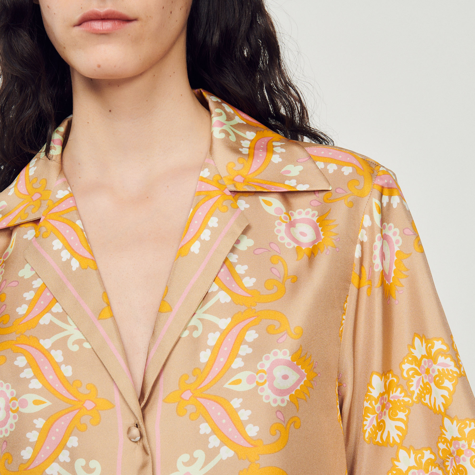 Chemise en soie imprimee
