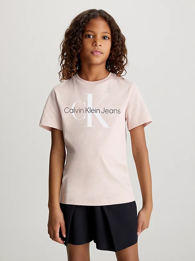 Camiseta infantil com logotipo
