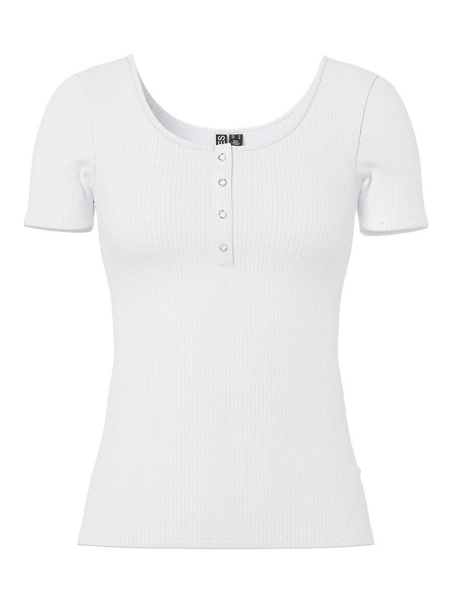 PEÇAS<br>Camiseta com fechamento por botões