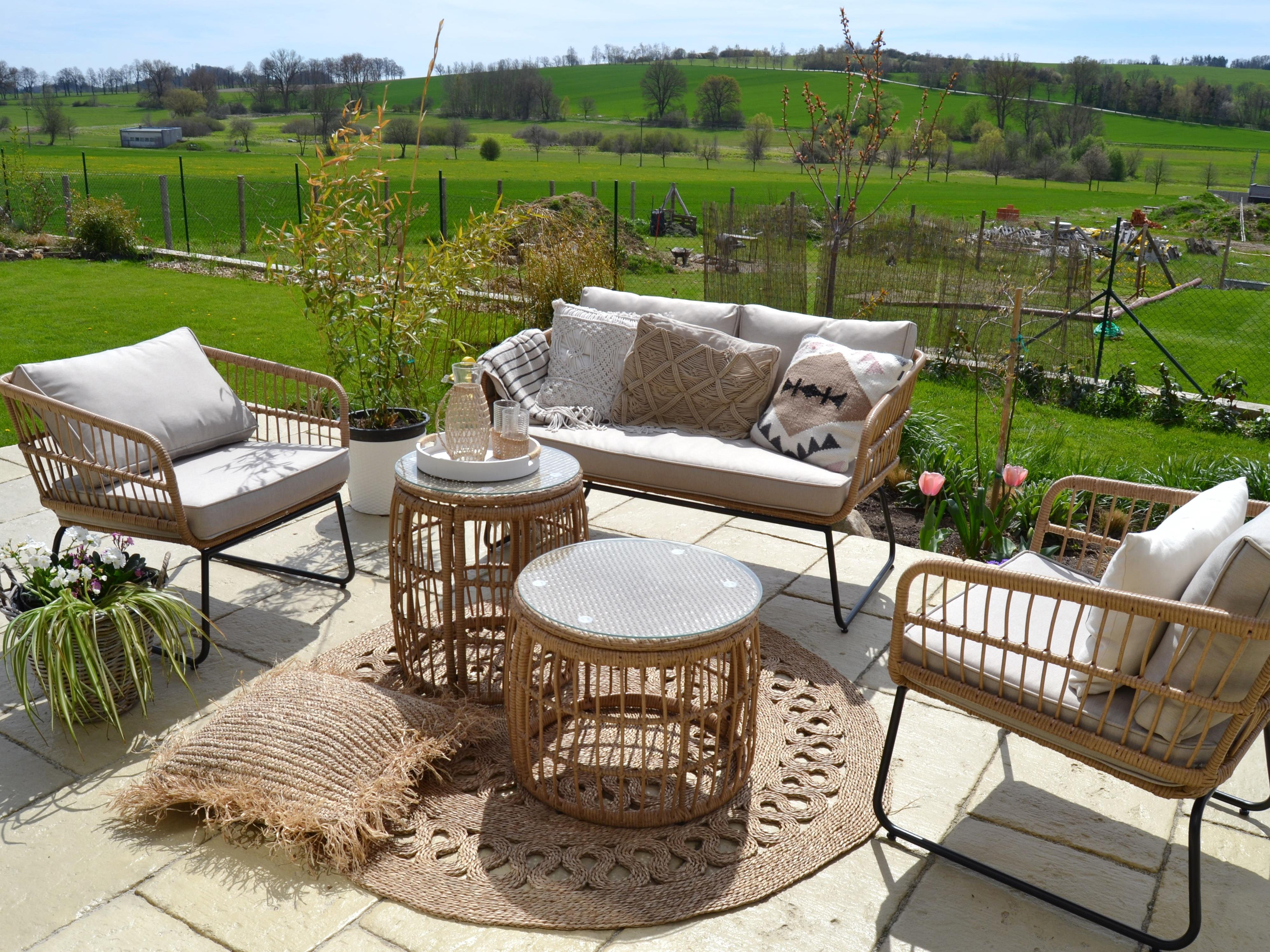Loungeset met tafel 4-zits RAVELLO PE rotan Natuurlijk