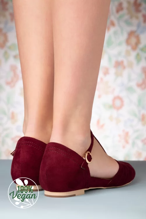 Charlie Stone London t-strap flats in wijnrood