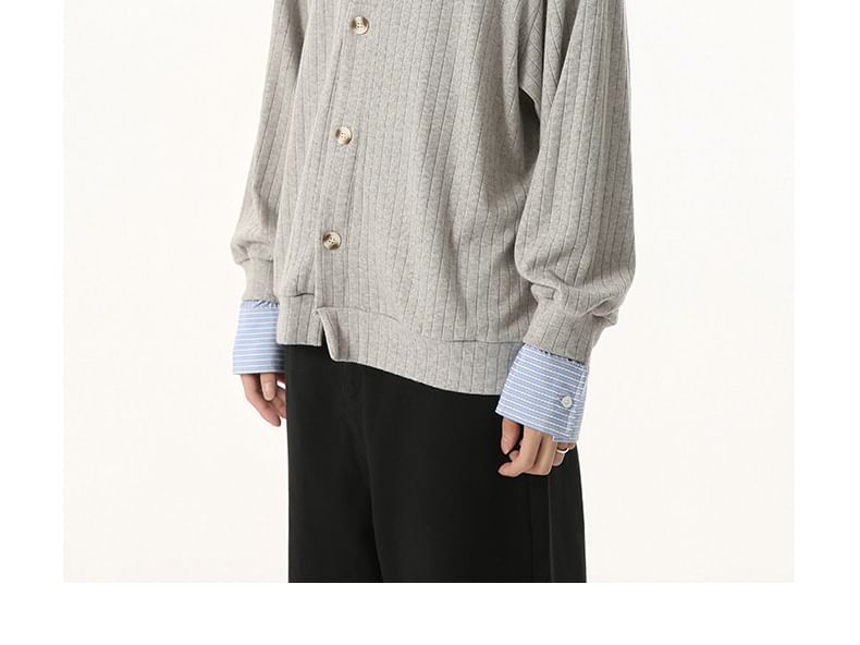 FAERIS - Mock tweedelig cardigan met kraag, strepen en knoopjes