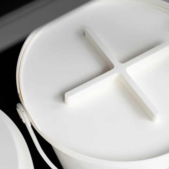 Authentics - H2O Eimer mit Deckel, weiss / weiss