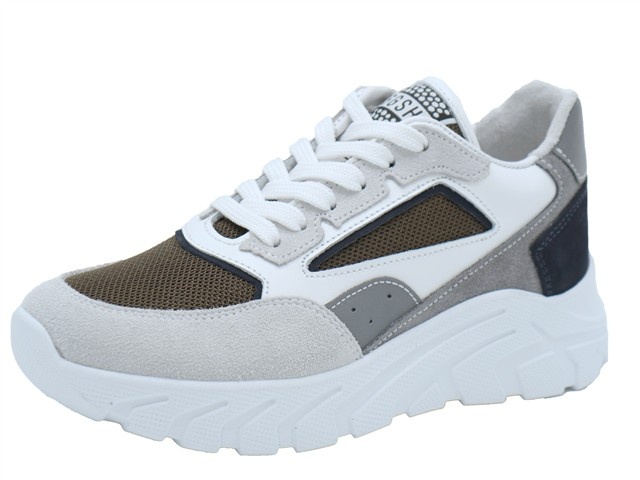 Giga Sneaker